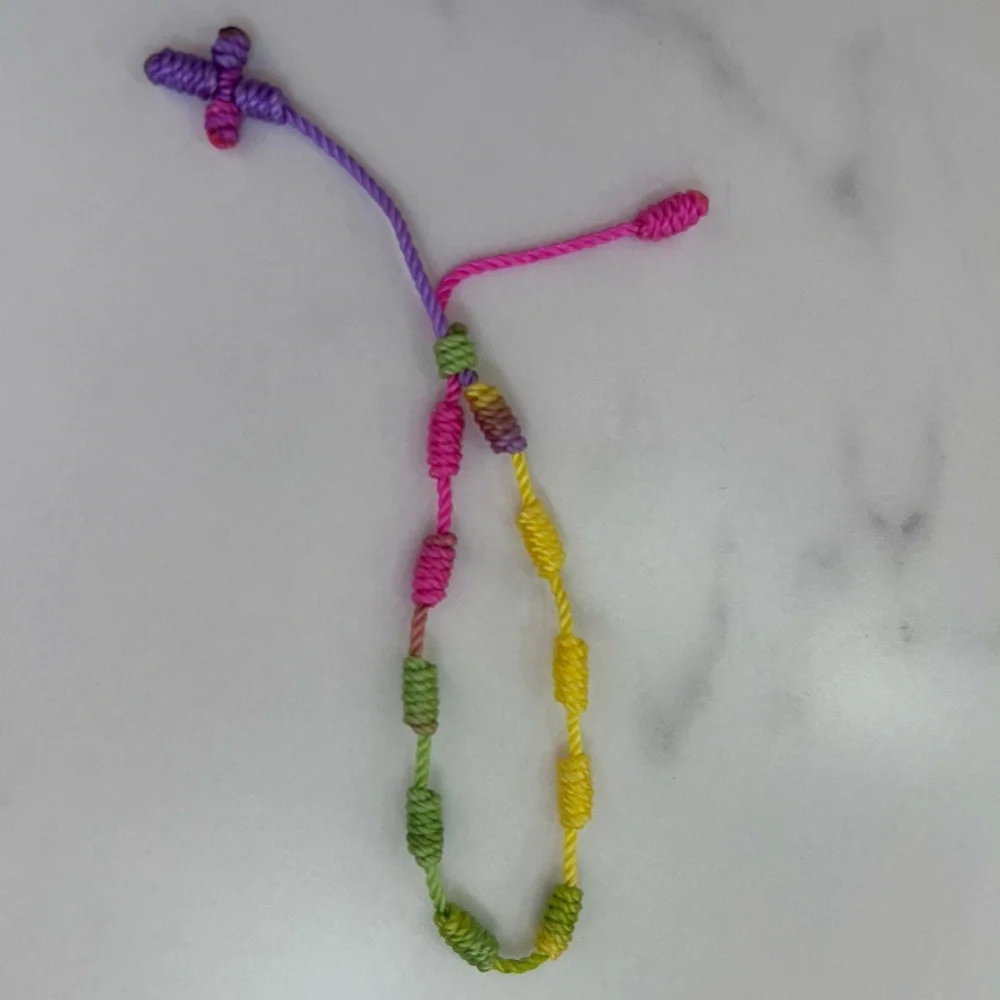 Handmade threaded cross bracelets - Picture 4 of 6